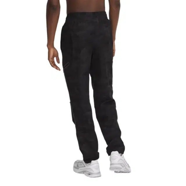 Under Armour Unstoppable -002