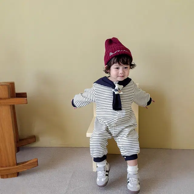 俞兆林爬服 时尚柔软亲肤舒适 婴幼童