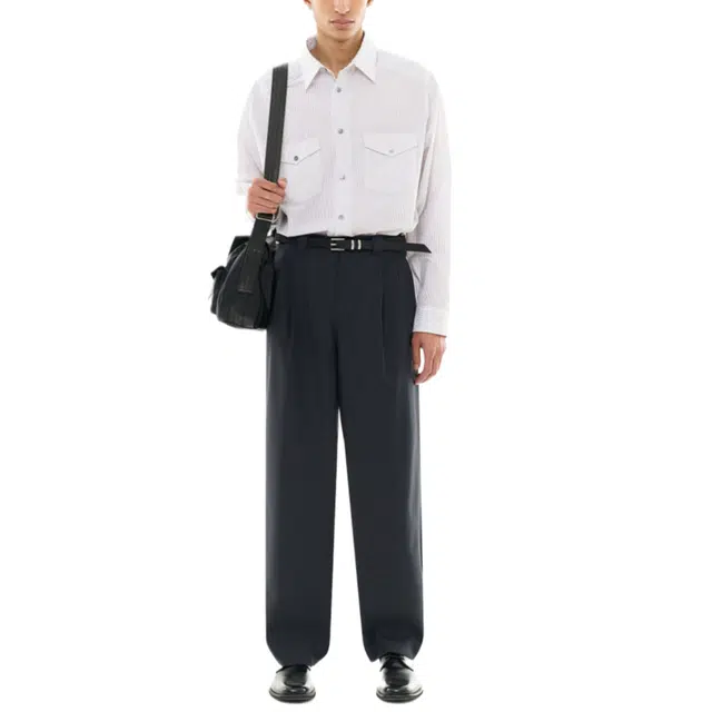 BESLOW WO TUCK TAPERED PANTS