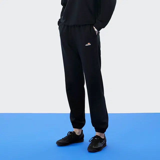 ellesse