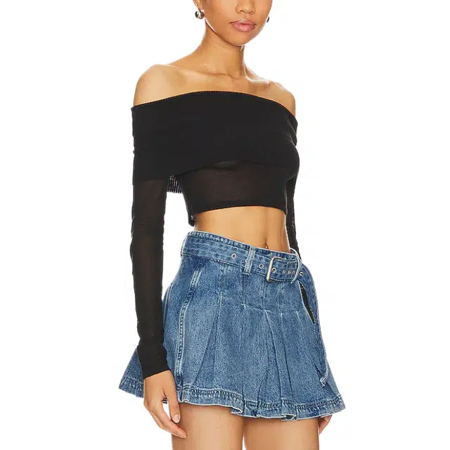 SUPERDOWN Camille Off Shoulder Top