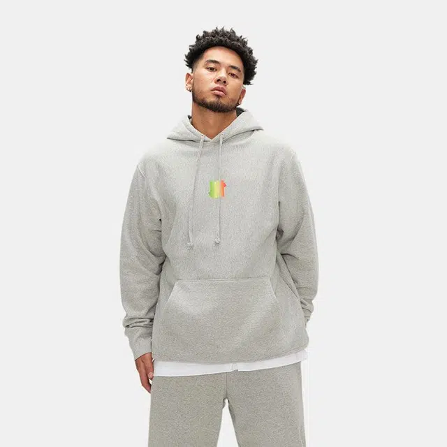 UNDEFEATED Gradient Logo Hoodie
