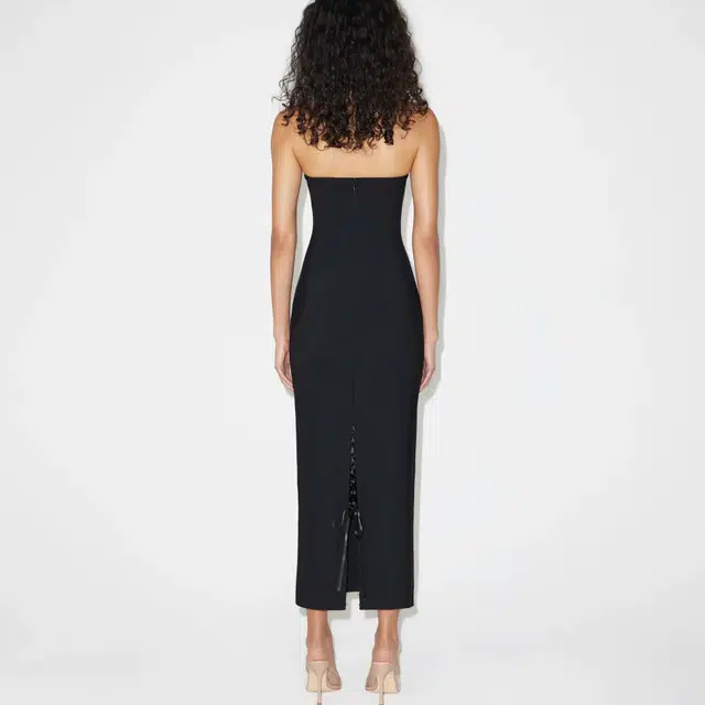Khy x Dilara Findikoglu SS25 Fitted Halter Dress