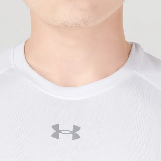 Under Armour LogoT