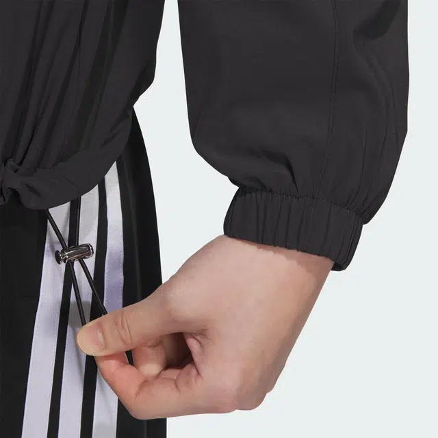 adidas MUST HAVES SS25 ALL DAY logo