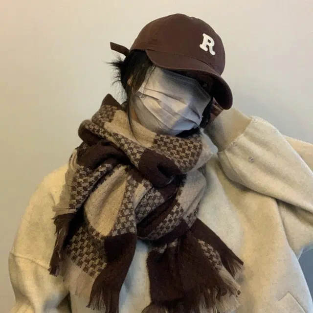 木林森 复古流苏格子保暖针织仿羊绒 绒线围巾 男女同款情侣款
