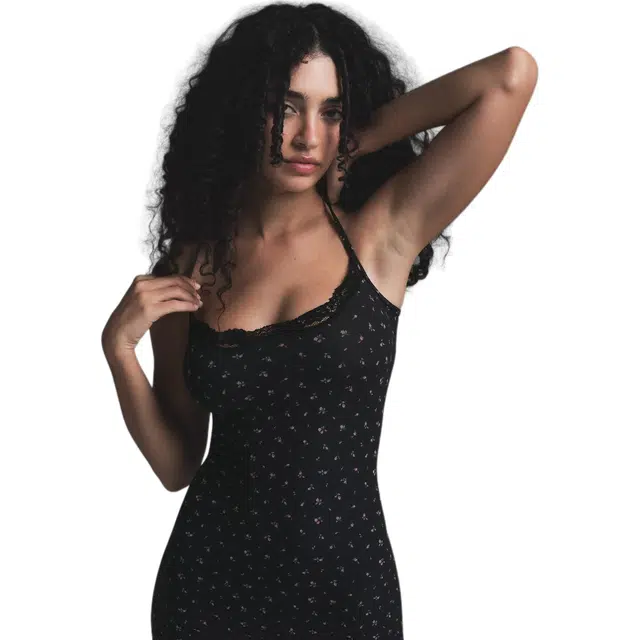 SKIMS Fits Everybody Lace Slip Dress Onyx Rosebud Print