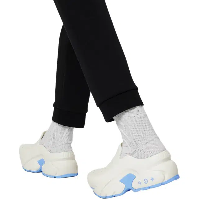 LOUIS VUITTON 1