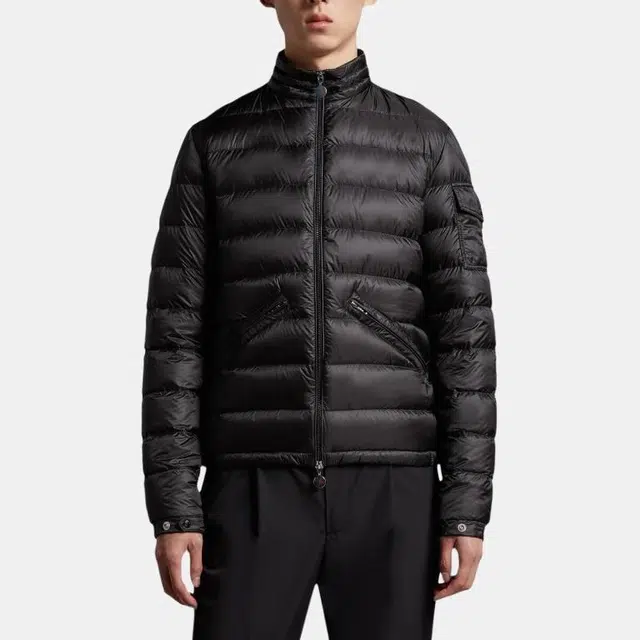 Moncler Agay Short Down Jacket