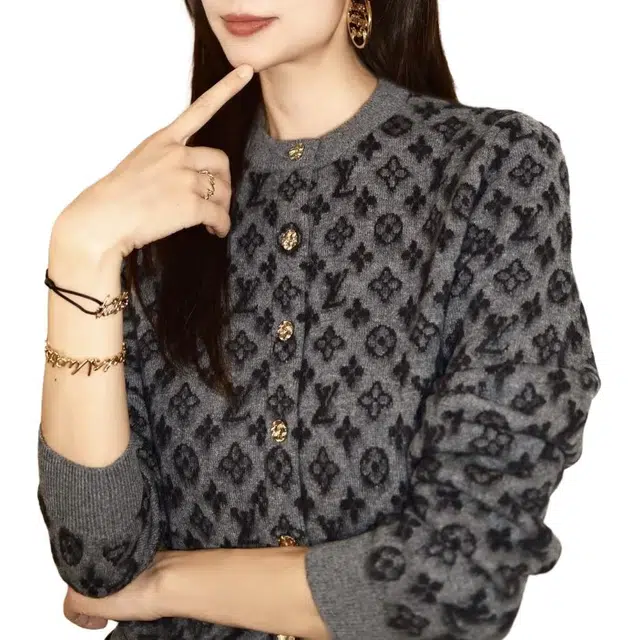 LOUIS VUITTON x Grace Coddington FW25