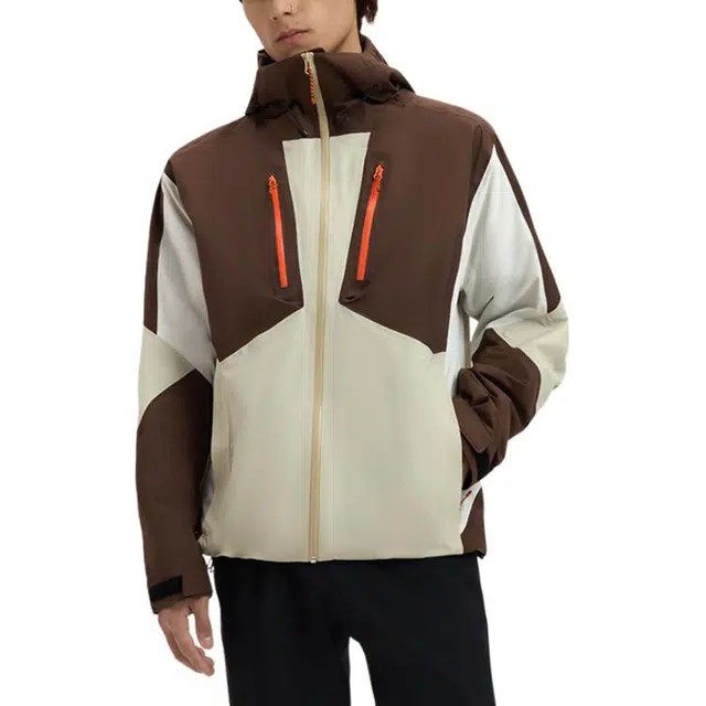 Under Armour Outdoor Urban logo