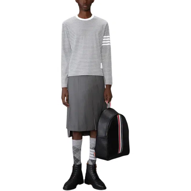 THOM BROWNE T