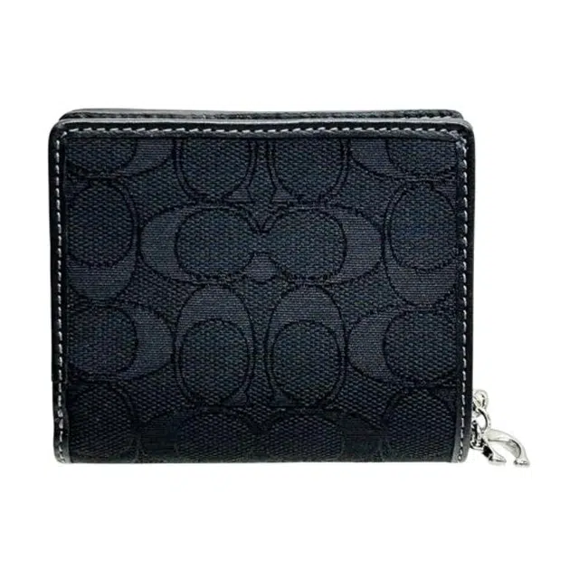 COACH Snap Wallet 11 Logo