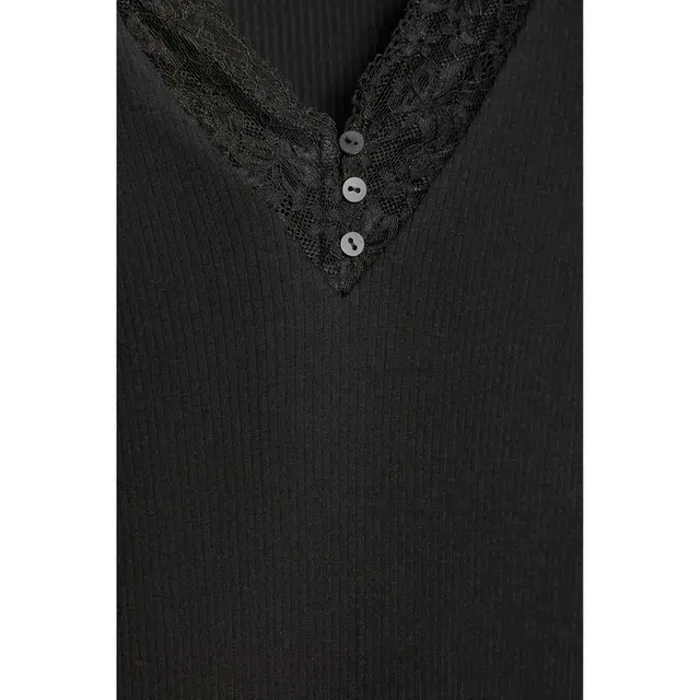 ZARA V T