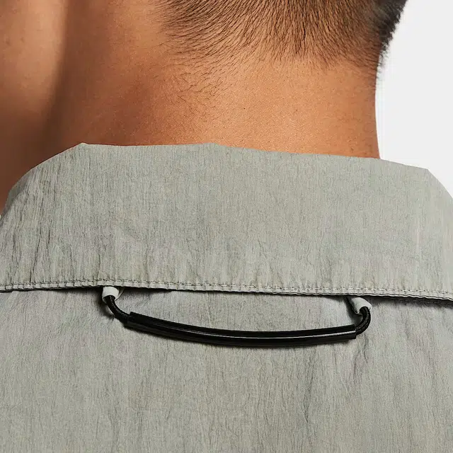 Nike Swoosh TECH