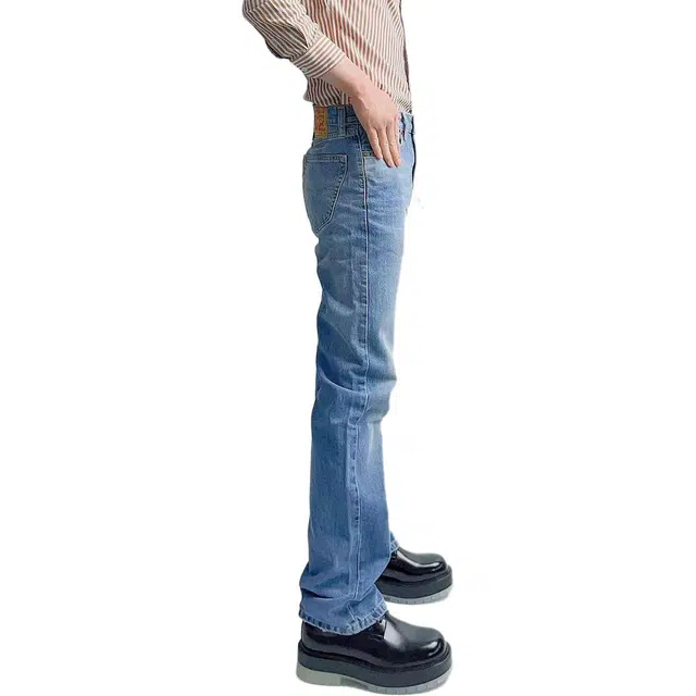 levis