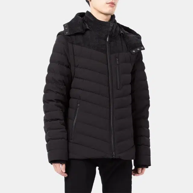 Moose Knuckles Muskeg Logo