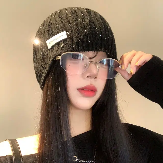 【甜酷辣妹~秋冬必备】 攸委 璀璨高级感亮片宽松显脸小针织帽女冬季保暖加厚 涤纶 街头时尚百搭冷帽包头护耳帽绒线帽 男女同款情侣款