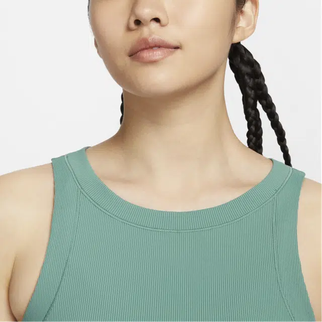 Nike Zenvy Dri-FIT logo