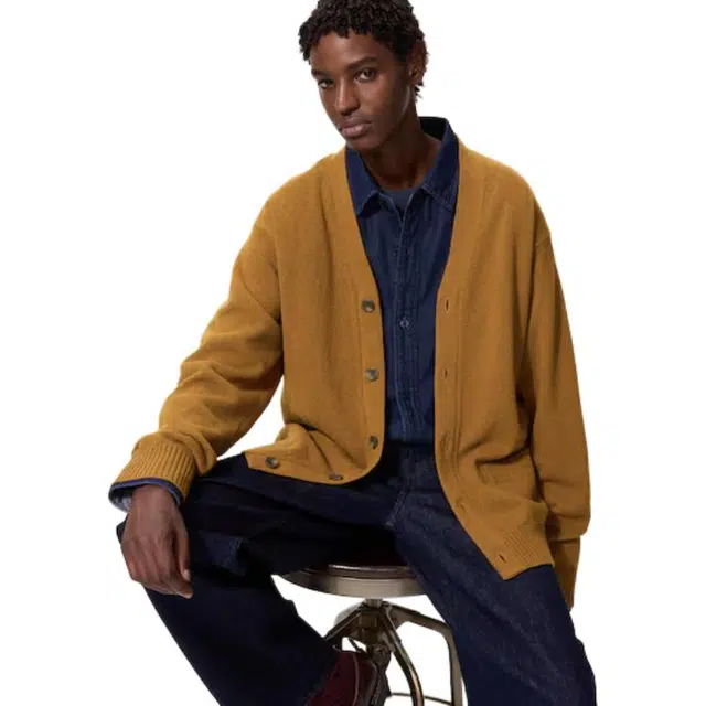 UNIQLO V-Neck Cardigan Brown