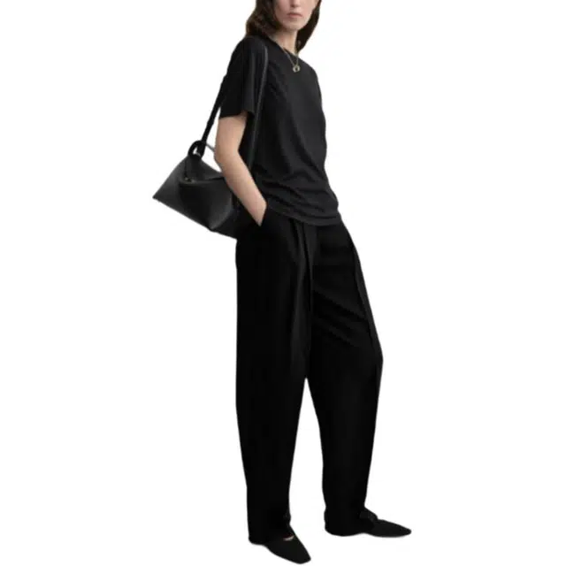 TOTEME T