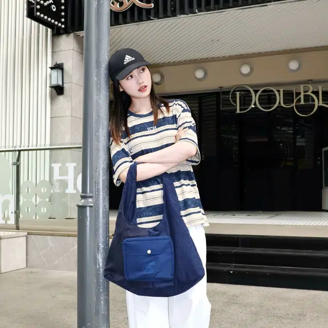 Lee