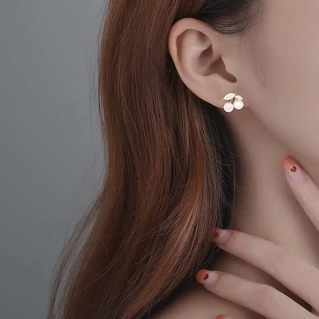 华髻 精致轻奢简约高级感法式甜美少女气质樱桃小众设计感时尚 优雅小清新日常通勤耳饰 合金 耳钉 女款