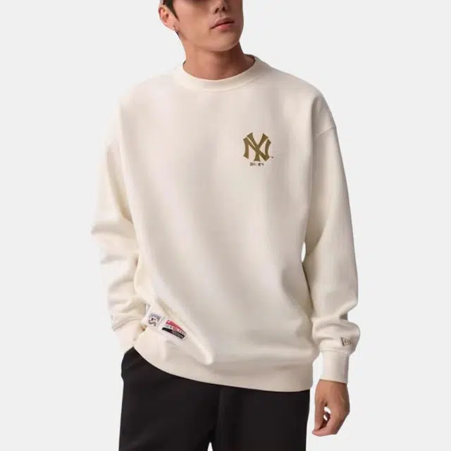 New Era x MLB Crewneck Ivory