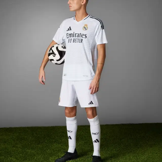 adidas SS24 V
