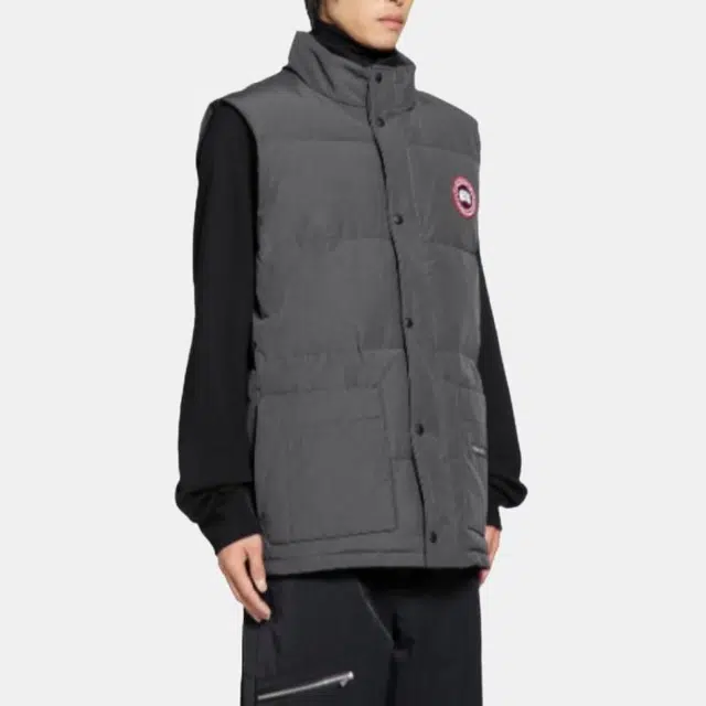 Canada Goose Freestyle Logo