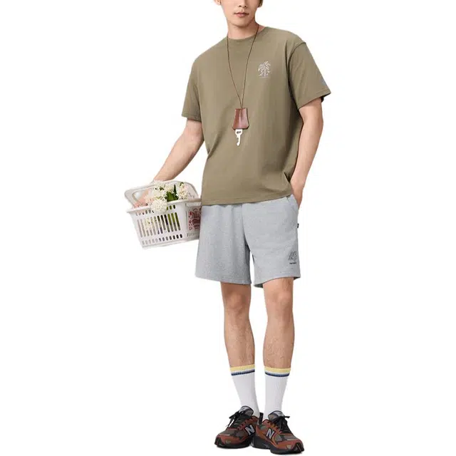New Balance logoT