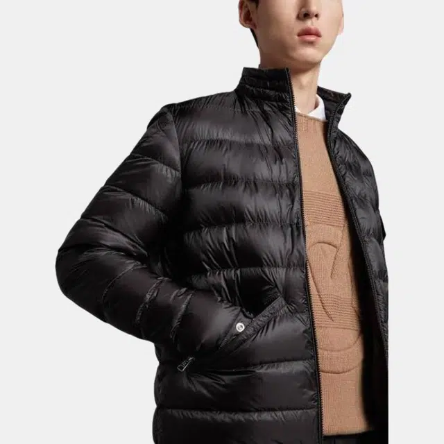 Moncler Agay Short Down Jacket