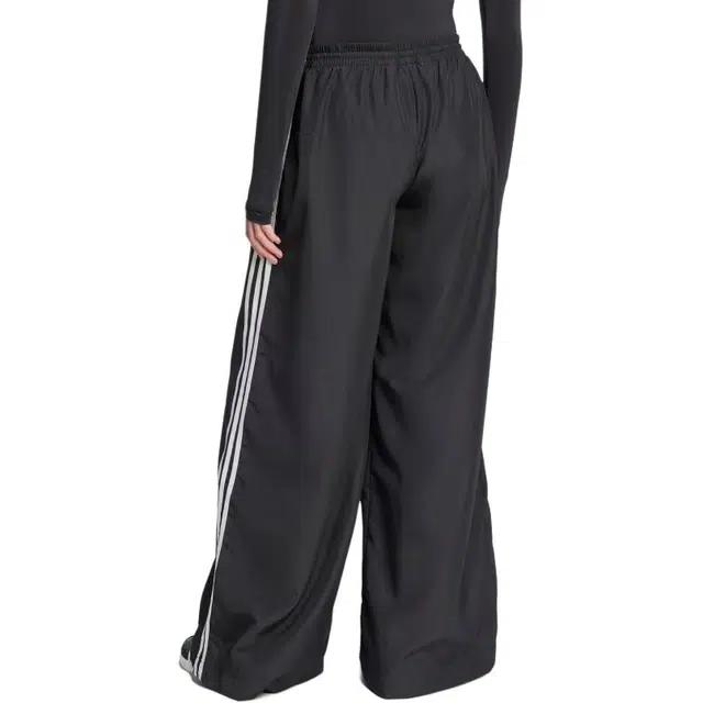 adidas originals ADILENIUM Season 3 logo