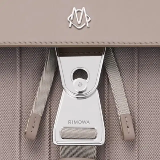 RIMOWA Never Still 16L