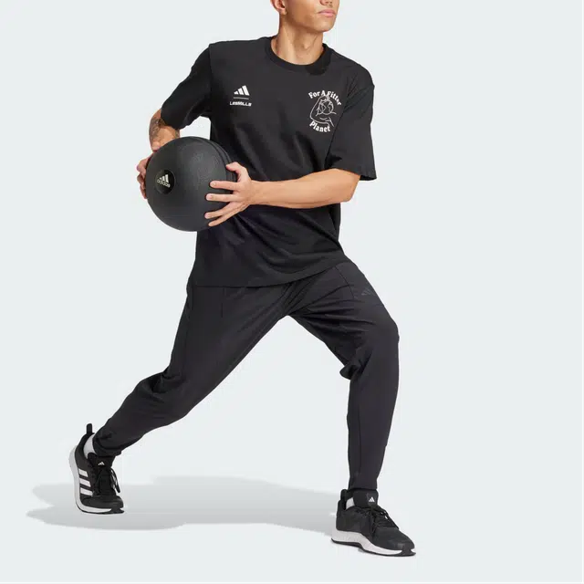 adidas LES MILLS FOR A FITTER PLANET T