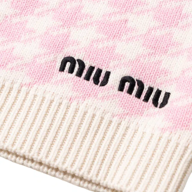 MIU MIU FW22 Logo