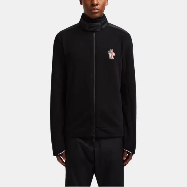 Moncler FW22 Logo