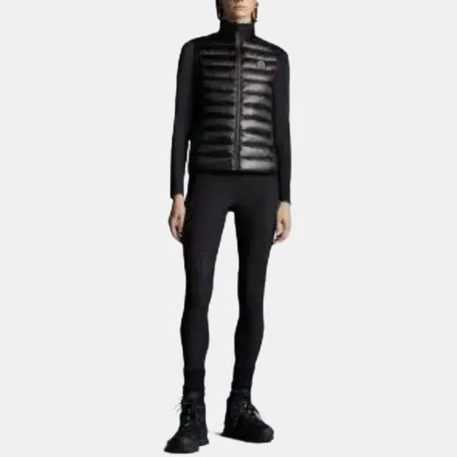 Moncler FW21 Spicules Logo