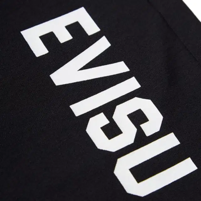 EVISU M