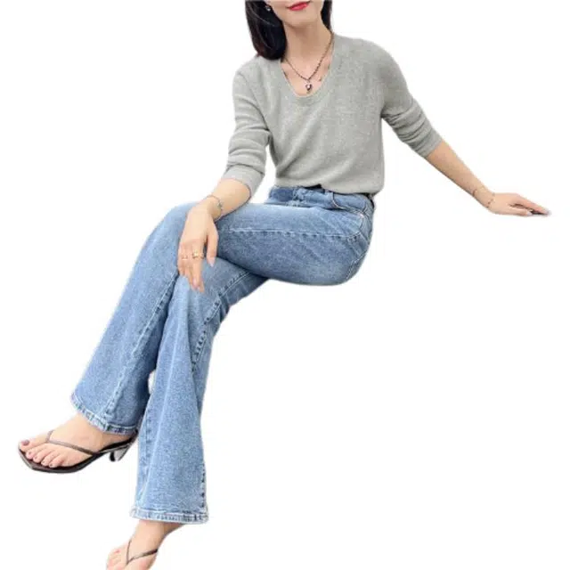 美洋 纯色圆领套头长袖针织衫 女款