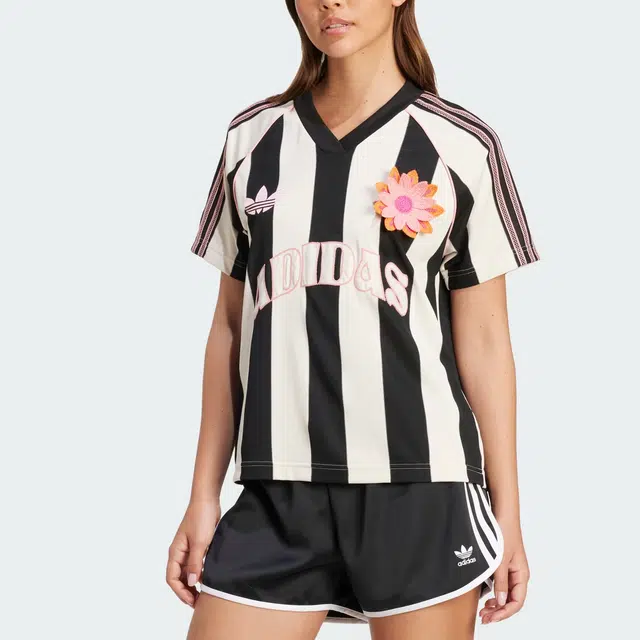 adidas V T