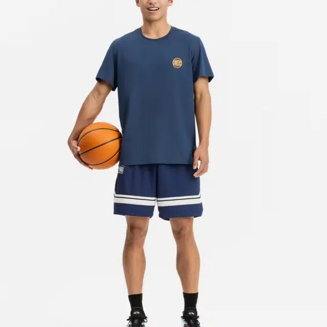 DECATHLON x NBA SH900 AD