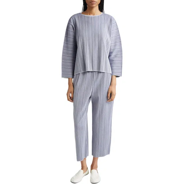 PLEATS PLEASE ISSEY MIYAKE T
