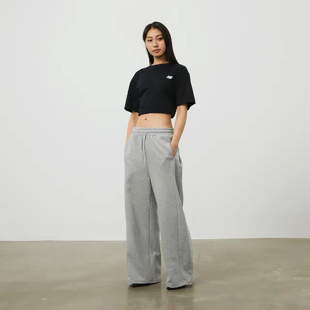 New Balance Logo T