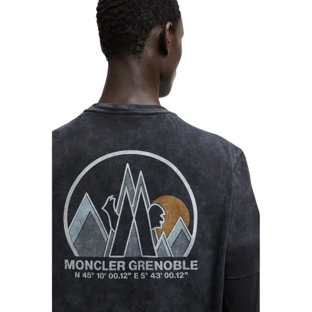 Moncler T
