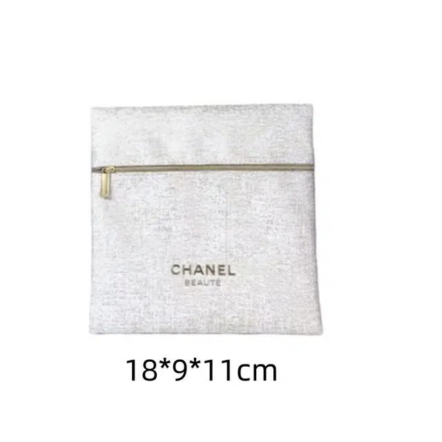 CHANEL 18*9*11cm