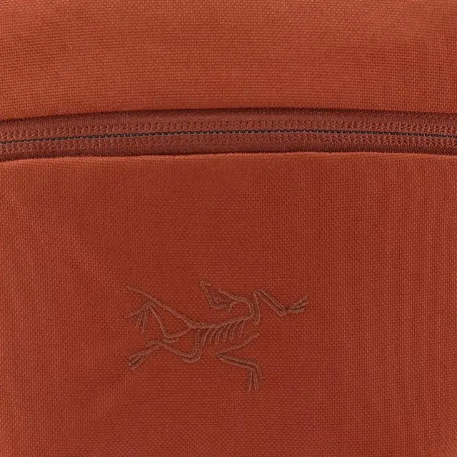 Arcteryx Mantis 2 2L