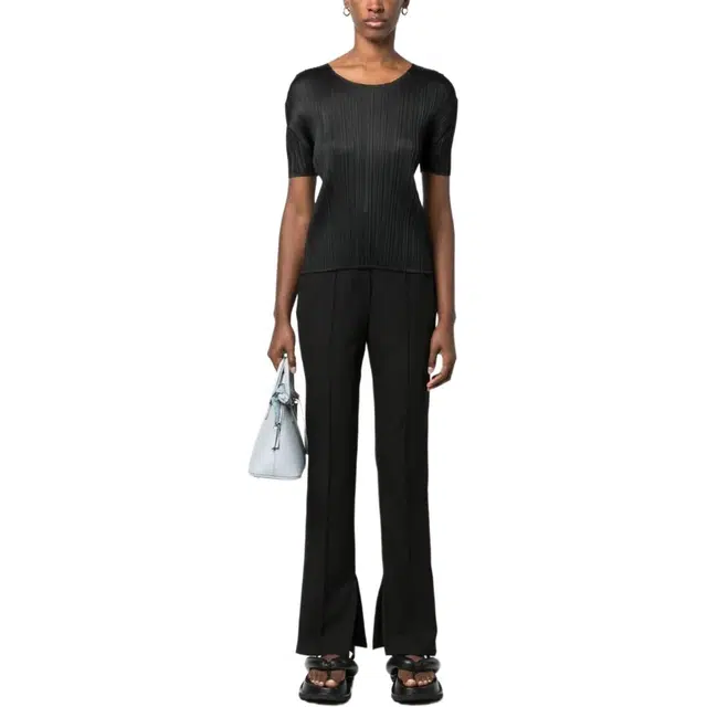 PLEATS PLEASE ISSEY MIYAKE T