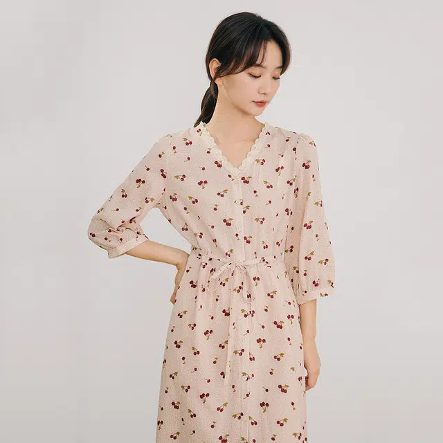 茵曼 樱桃印花立领短袖连衣裙 女款 杏粉