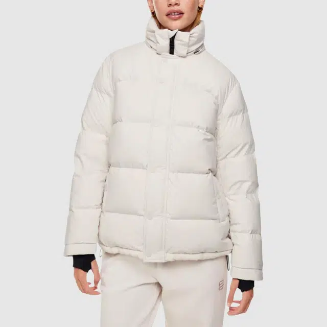 ARITZIA Super Puff cliMATTE Original 5